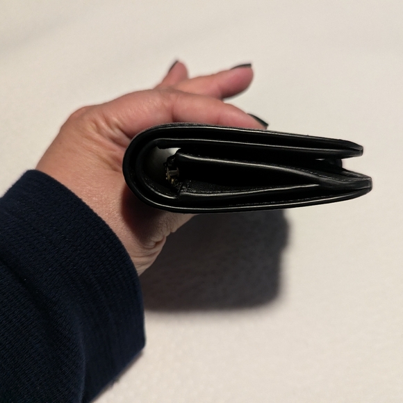 Coach Slim Tabby Black Leather Women's Wallet with Gold Accent - Picture 4 of 9